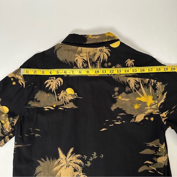 Billabong Mens Tropical Black Button Down Shirt - Picture 7 of 12